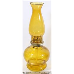 VINTAGE OIL LAMP WITH SHADE