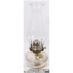 VINTAGE OIL LAMP WITH SHADE