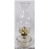 Image 1 : VINTAGE OIL LAMP WITH SHADE