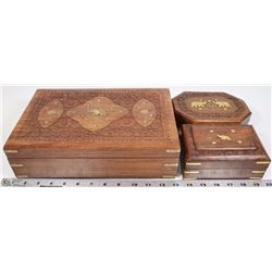 FLAT WITH 3 TEAK ELEPHANT STORAGE BOXES