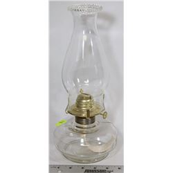 VINTAGE OIL LAMP WITH SHADE