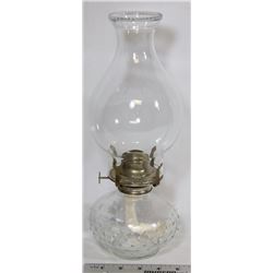 VINTAGE OIL LAMP WITH SHADE