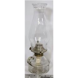VINTAGE OIL LAMP WITH SHADE