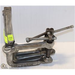 LOT OF 3 BESSEY 4" CLAMPS