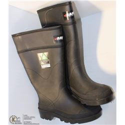 PAIR OF SIZE 4 BAFFIN STEEL TOES RAIN BOOTS