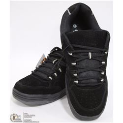 CALIFORNIA MENS SIZE 12 RUNNING SHOES