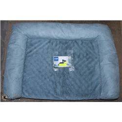 NEW FUR HAVEN SMALL  TO MEDIUM PET BED ,TEAL