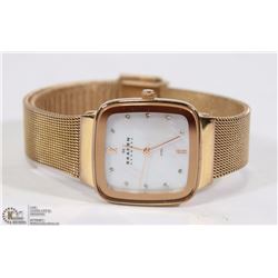 SKAGEN QUARTZ MOTHER OF PEARL DIAL GOLD TONE