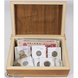 ESTATE RUSSIAN HAND CARVED WOOD BOX