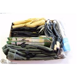 FLAT OF ASST MECHANICS GLOVES & LIGHT DUTY GLOVE