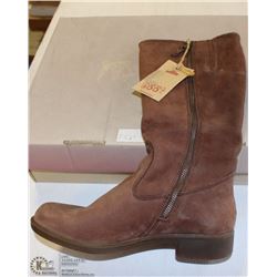 CLASSY PAIR OF KODIAK SUPER HIGH CUT SIZE 8 WOMEN