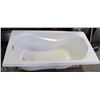 Image 1 : MAAX FIBERGLASS DROP IN SOAKER TUB