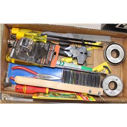 FLAT OF ASST HAND TOOLS