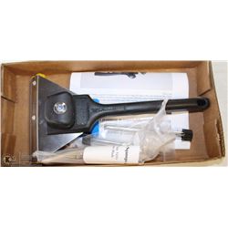 4IN WIDE SPECIALTY SQUEEGEE