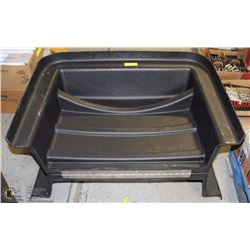 LARGE RUBBERMAID CUBE TRUCK FOLDING LID
