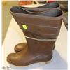 Image 1 : PAIR OF BATA SIZE 11 STEEL TOE RUBBER BOOTS