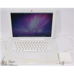 APPLE WHITE  MACBOOK PRO W OSX LION