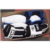 Image 1 : CCM 452 TACKS HOCKEY GLOVES & SET OF