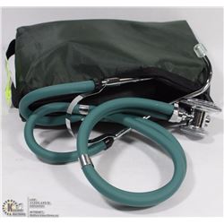 EVERDIXIE SPHYGMOMANOMETER &STETHOSCOPE KIT
