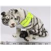 Image 1 : WHITE TIGER FIGURINE