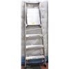 Image 1 : 6' FEATHERLITE STEP LADDER