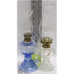 TWO ASSORTED SMALL ESTATE OIL LAMPS