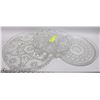 Image 1 : 3 ESTATE CUR GLASS SERVING DISHES