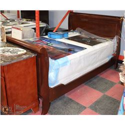 WOOD DOUBLE SIZE SLEIGH BED -MATTRESS NOT INCL