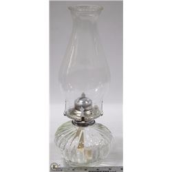 ESTATE GLASS OIL LAMP