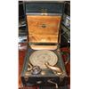 Image 1 : ANTIQUE COLUMBIA PORTABLE GRAMMAPHONE