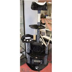 BLACK GO PET CLUB CAT SCRATCHING POST/ACTIVITY