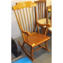 VINTAGE WOOD ROCKING CHAIR