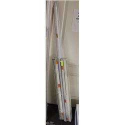 LOT OF 3 BLINDS INCLUDING 2 IKEA