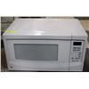 Image 1 : LARGE GE 1100 WATT MICROWAVE
