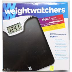 WEIGHWATCHERS DIGITAL GLASS AND CHROME SCALE