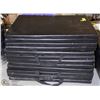 Image 1 : 3 ROLLS OF FOLDING GYM MATS