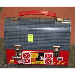 VINTAGE TIN CHILDREN LUNCHBOX ANIMAL FARM