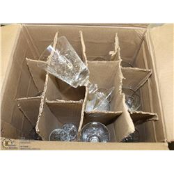 BOX WITH ASSORTED CRYSTAL STEMWARE