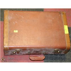 VINTAGE SUITCASE