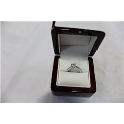 ENGAGEMENT STYLE RING