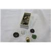 Image 1 : SMALL BOX OF NOVELTY RINGS