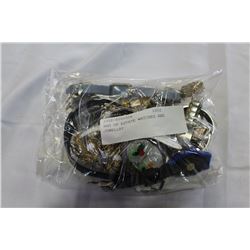 BAG OF ESTATE WATCHES AND JEWELLRY