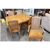 Image 1 : OAK DINING TABLE WITH 2 LEAFS AND 6 CHAIRS