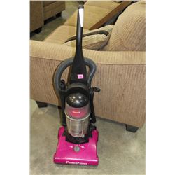 BISSELL BAGLESS VACUUM