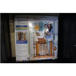 WOOD AND METAL GATE