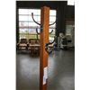 Image 2 : VINTAGE OAK COAT TREE