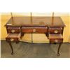 Image 2 : QUEEN ANNE SYTLE MAHOGANY FINISH DESK