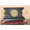 Image 2 : ANTIQUE INGRAHAM CO MANTLE CLOCK