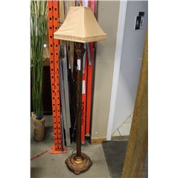 DECORATOR FLOOR LAMP