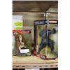 Image 2 : TWO STAR WARS FIGURES